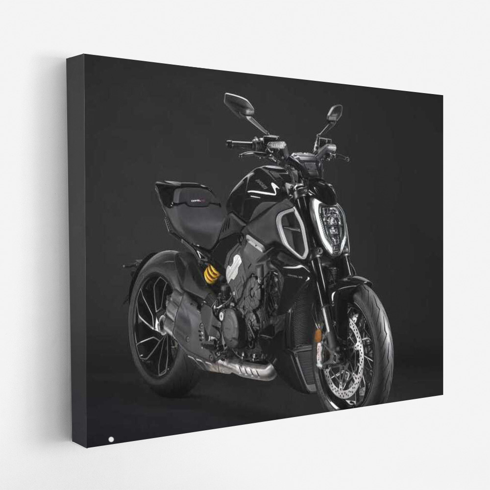 Ducati Diavel V4 Power and Style: The Elegance of Speed