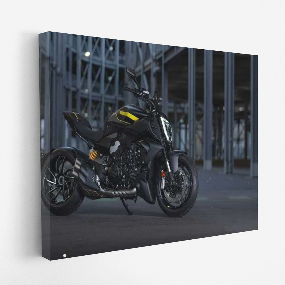 Ducati Diavel V4 Black Roadster: Freedom at Speed