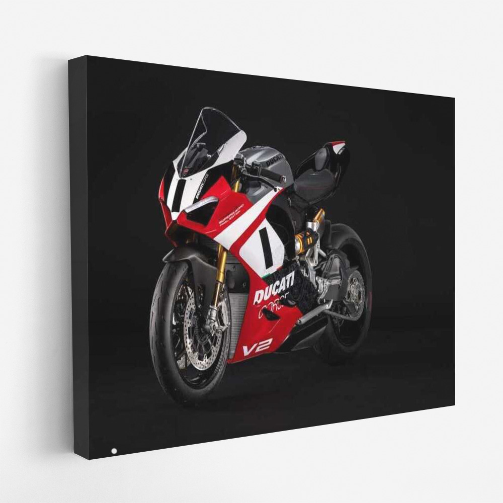 Ducati Panigale V2 Superquadro Final Edition: Power and Elegance of a Motobike