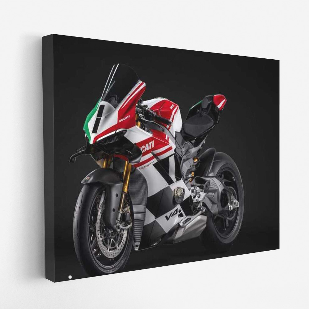 Ducati Panigale V4 Tricolore: Motobike Performance in the Colors of Italy
