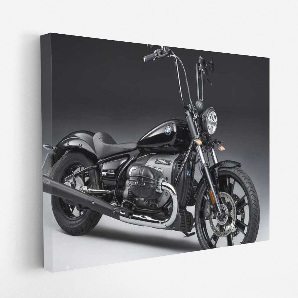 Freedom on Two Wheels: BMW R18 Motobike