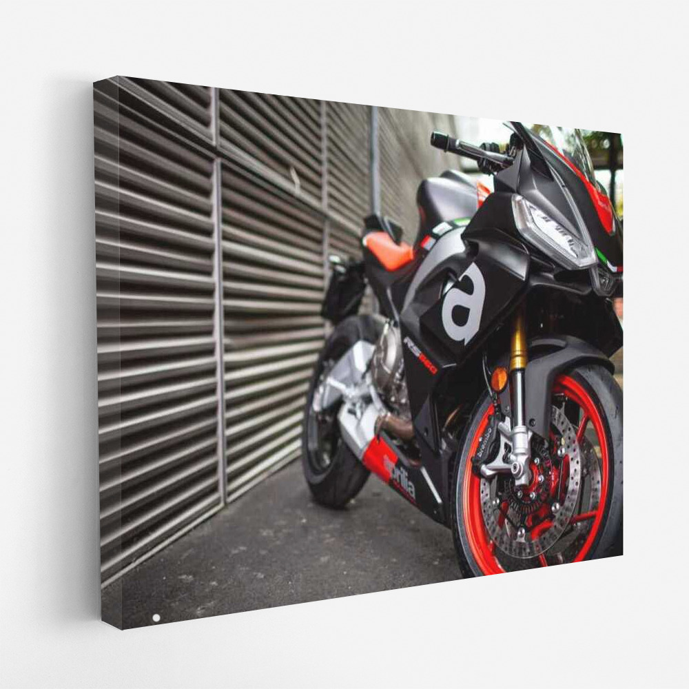 Performance and Speed: Aprilia RS 660 Motobike