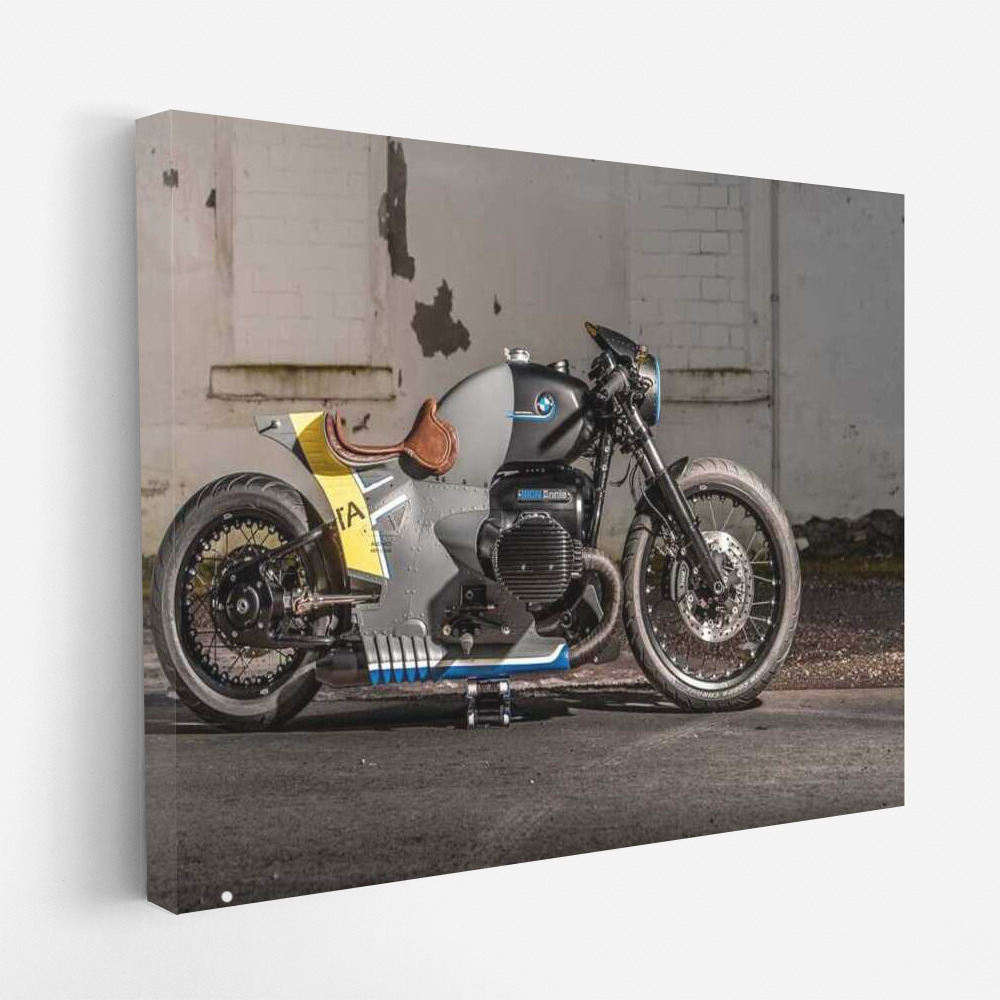 BMW R 18 Iron Annie: Power and Style in the World of Motobikes