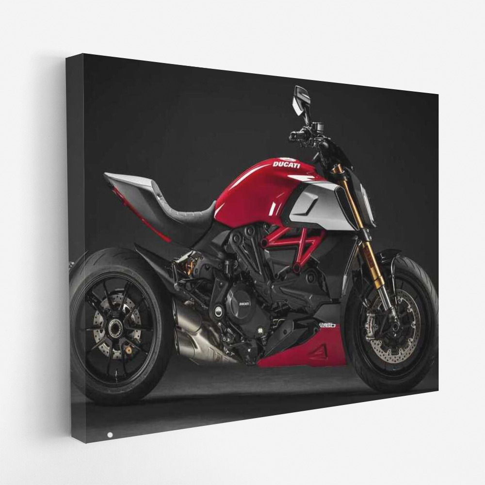 Ducati Diavel 1260 S: Cruiser Dynamics in Motion