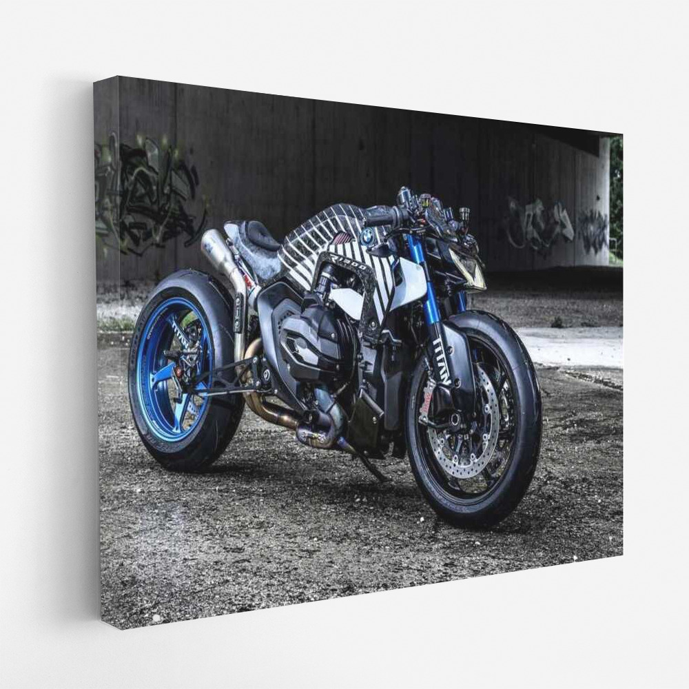 BMW R 1300 R Titan Performance: Power and Speed in the Art of Motobike