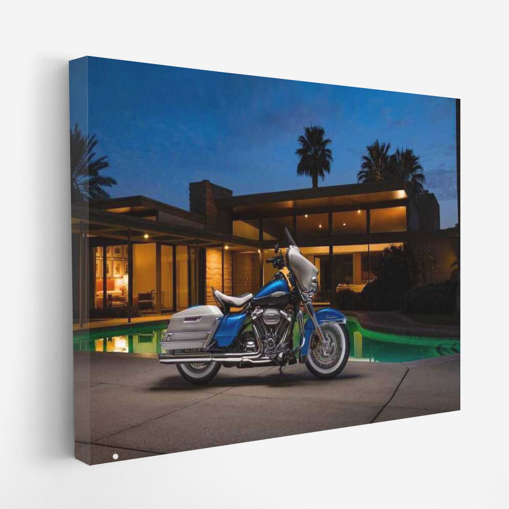 Harley Davidson Electra Glide: An Evening Symphony of Classic Motorcycles