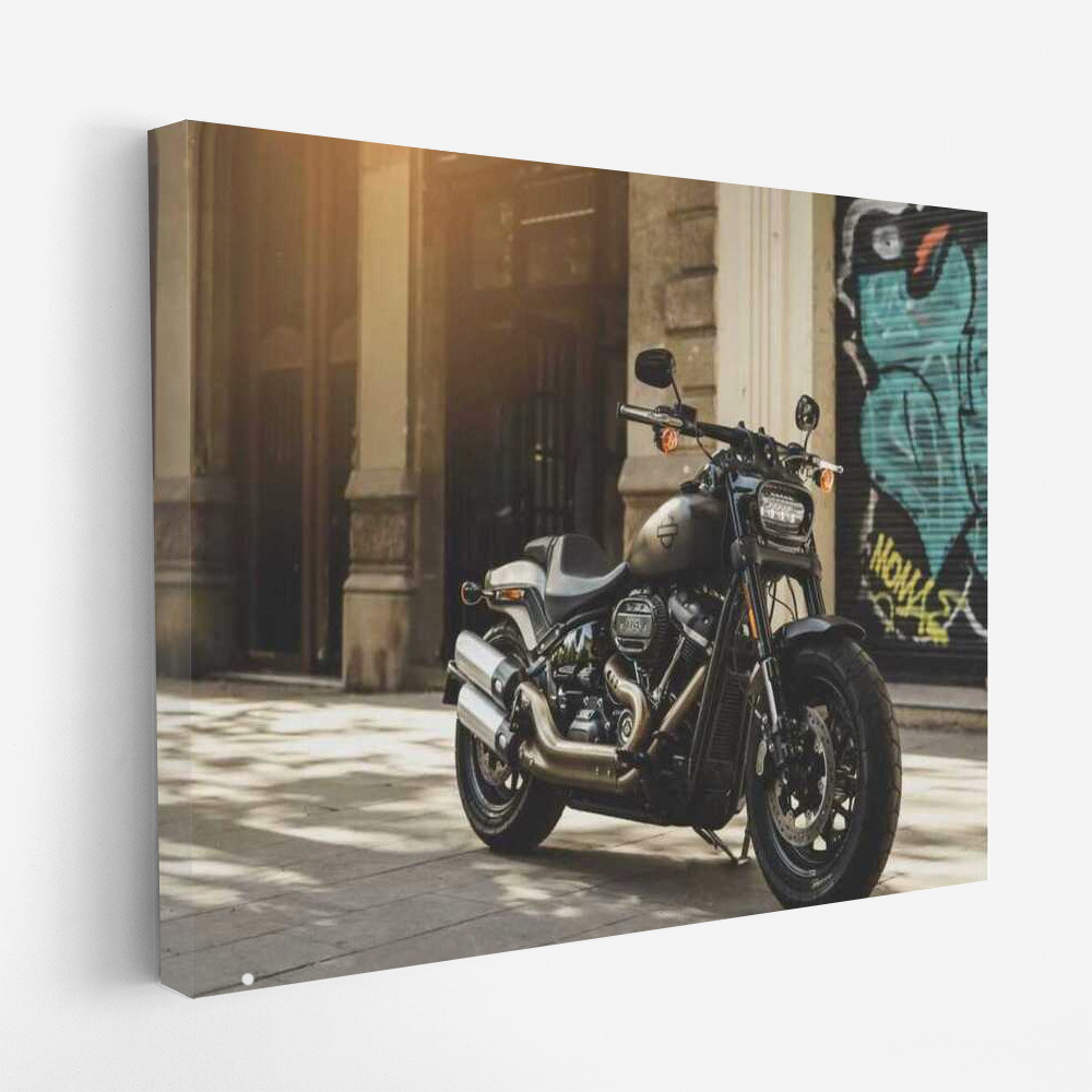 Harley Davidson Fat Bob Gray: Power and Style on the Road