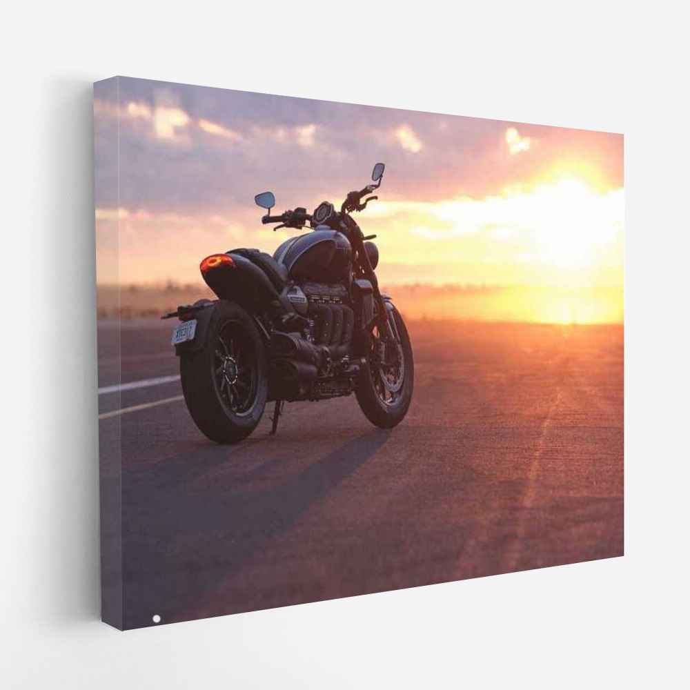 Sunset Freedom: Triumph Rocket 3 GT Muscle Cruiser