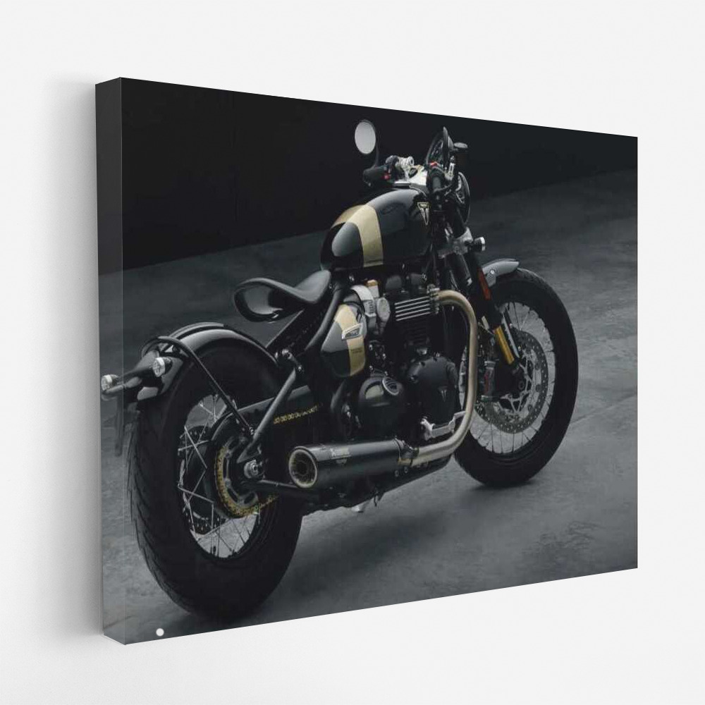 Performance and Style: The Triumph Bonneville Bobber TFC in Motion