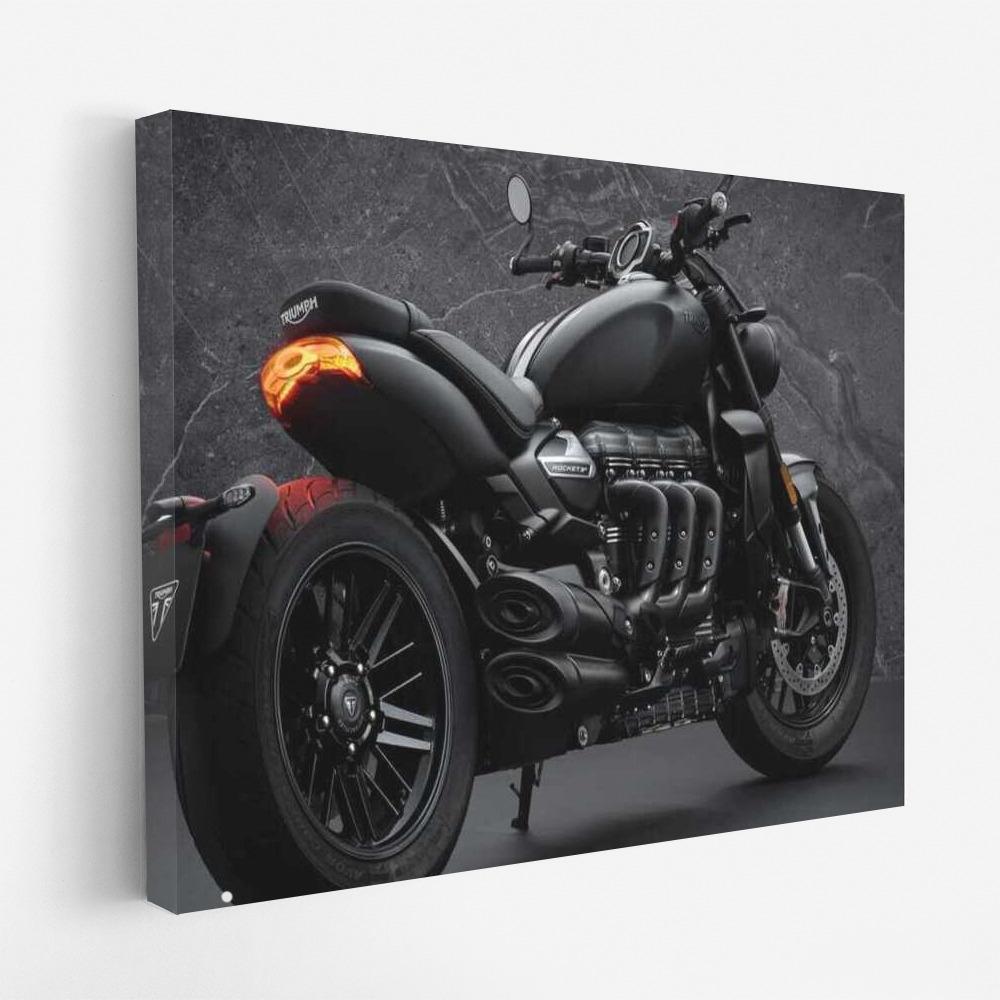 Triumph Rocket 3 R: Power and Freedom on a Motobike