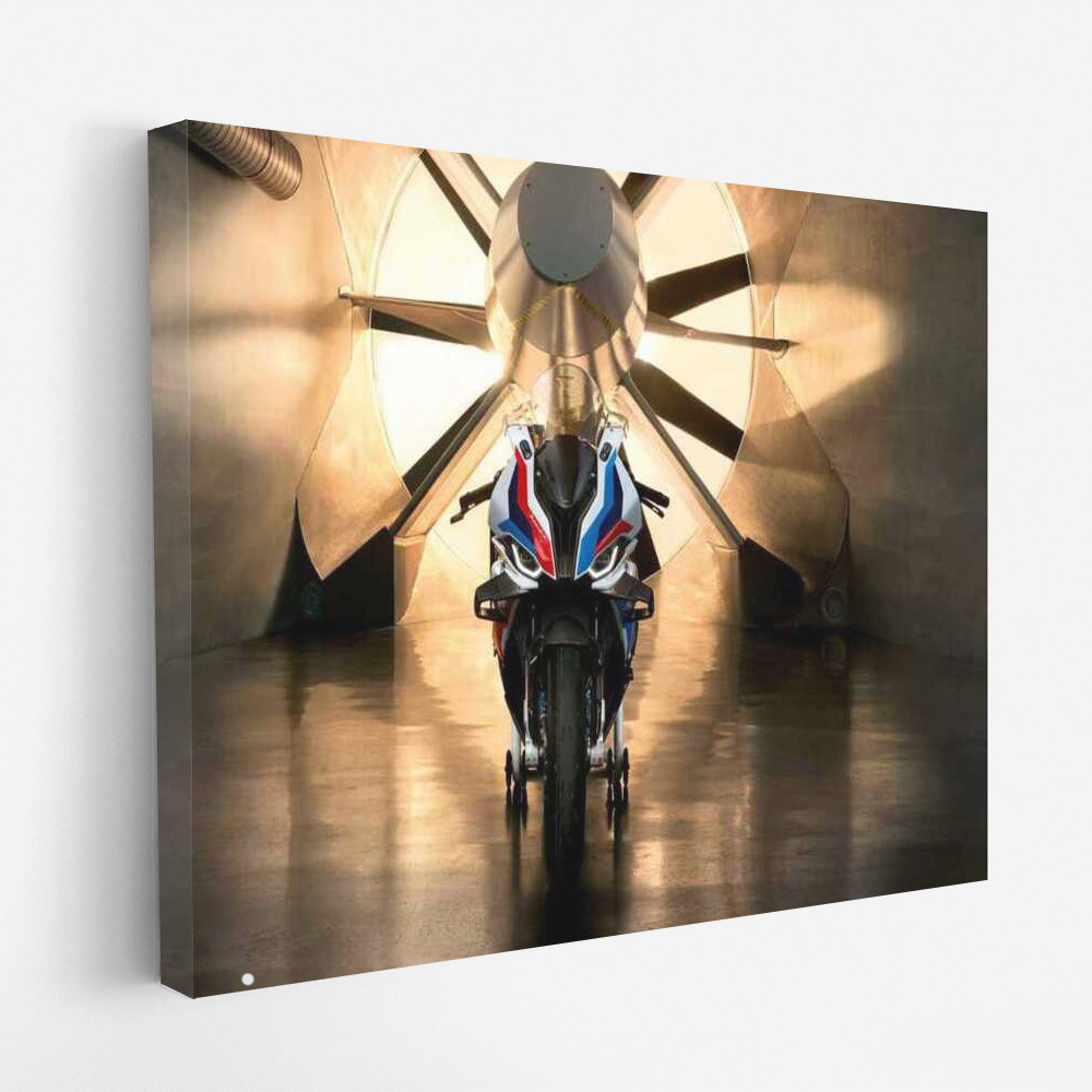 BMW M 1000 RR: Racing Bike Dynamics in Your Interior