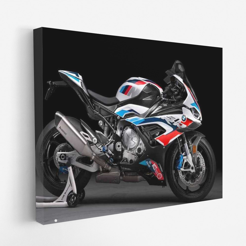 BMW M 1000 RR: Dynamics and Power of Motorsport