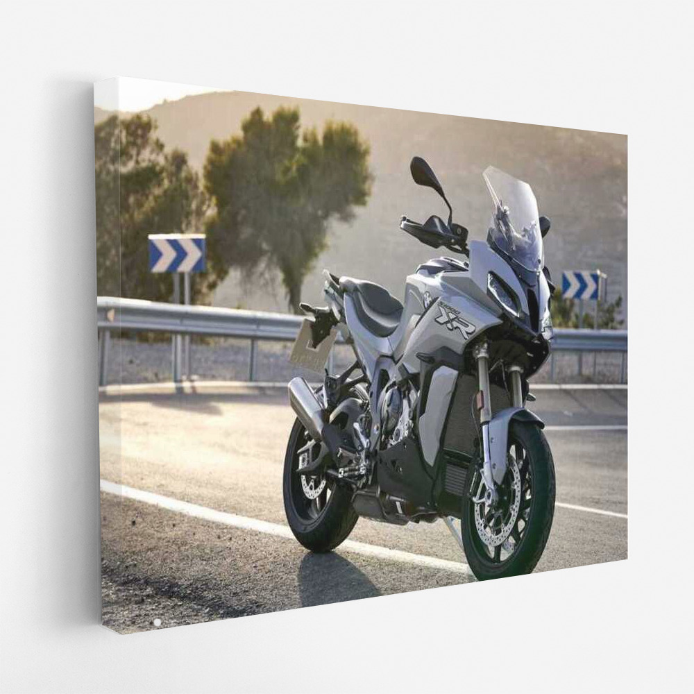 BMW S1000 XR Performance: A Whirlwind of Speed for Motobike Enthusiasts