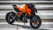 Speed Lord: KTM 1390 Super Duke R Motobike