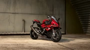 Speed Rush: BMW S 1000 RR High Performance
