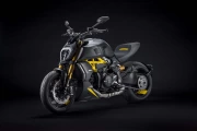 Ducati Diavel 1260 S Black and Steel: Sportbike Energy