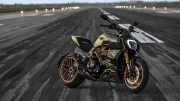 Runway Speed: Ducati Diavel 1260 Lamborghini