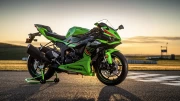 Speed Burst: Kawasaki Ninja ZX-6R Motobike