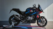 Speed and Power: BMW M 1000 XR M Package Motobike