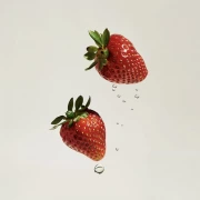 Juicy Summer Strawberries: Dessert Inspiration