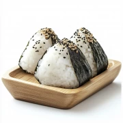Origami Onigiri: Japanese Taste in Interior