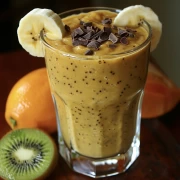 Tropical Smoothie with Kiwi, Banana and Chocolate