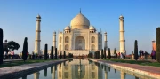 The Grandeur of the Taj Mahal: New Delhi Skyline