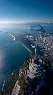 Rio Skylines: The Grandeur of the City and the Ocean