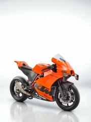 Speed and Style: KTM RC 8C on a Minimalistic Background