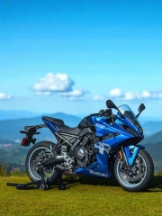 Freedom Peak: Suzuki GSX R with a Valley in the Background