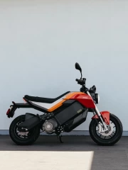 Electric Bike Zero NU: Style and Silence on a Gray Background