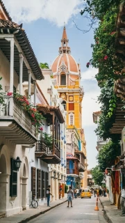 Vibrant Streets of Mexico: Immersion into the Country