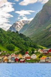 The Charm of the Norwegian Fjords: Scandinavian Comfort in Your Home