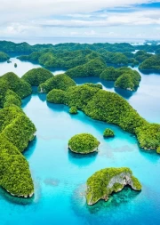 Emerald Islands of the Philippines: Tropical Paradise