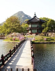 The Charm of South Korea: Nature and Architecture of the East