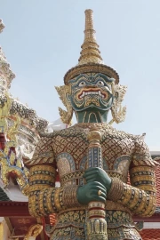 Majestic Guardian of Thailand: Exotic Flavor
