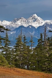 Snow-Capped Peaks of Alaska: The Greatness of Nature in the USA