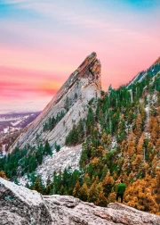 The Majesty of the Colorado Peaks: Nature in the Heart of the USA