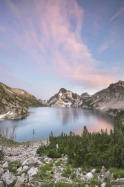 Sunset Lake Idaho: The Peace of the US Wilderness