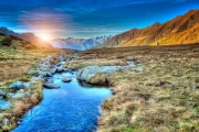 Sunrise over Idaho Mountain Stream: Serene Nature of the USA