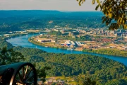 Green Heart of Tennessee: Scenic Landscape of the USA