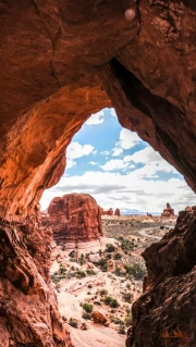 Utah Arch: The Grandeur of American Landscapes