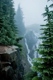 Washington's Misty Falls: Natural Magic of the USA