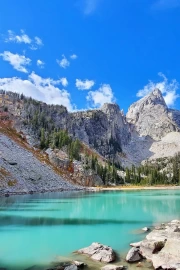 Emerald Lake Wyoming: The Majesty of the US Mountains