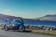 BMW S1000 Roars at the Lake: Freedom and Speed