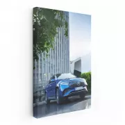 Urban Explorer: Mercedes-Benz EQA 300 4MATIC - City Elegance